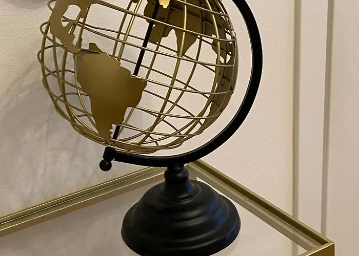 דירה Domus Mundi